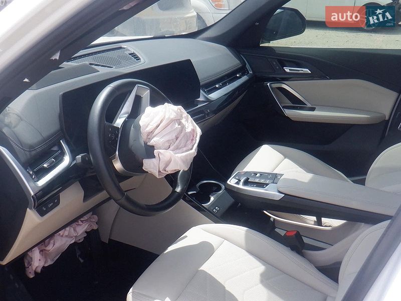Внедорожник / Кроссовер BMW X1 2024 в Барышевке