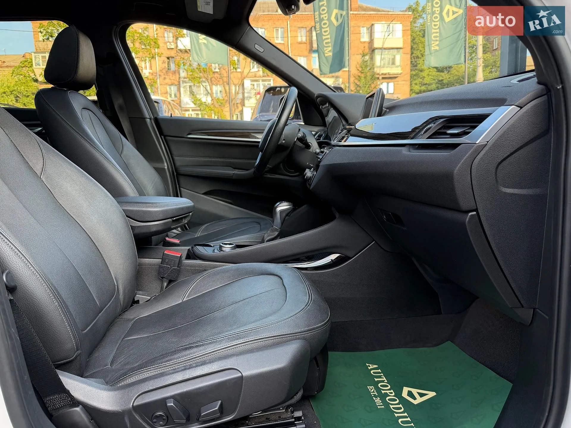 2016 BMW X1 - мініатюра 35