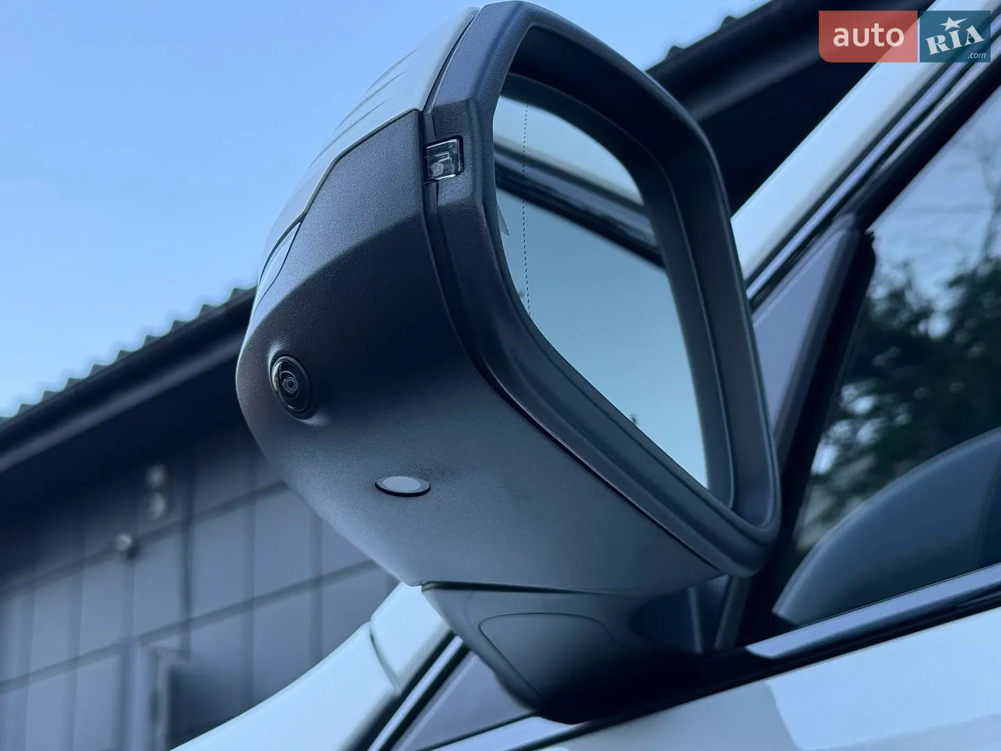2025 BMW X1 - мініатюра 22