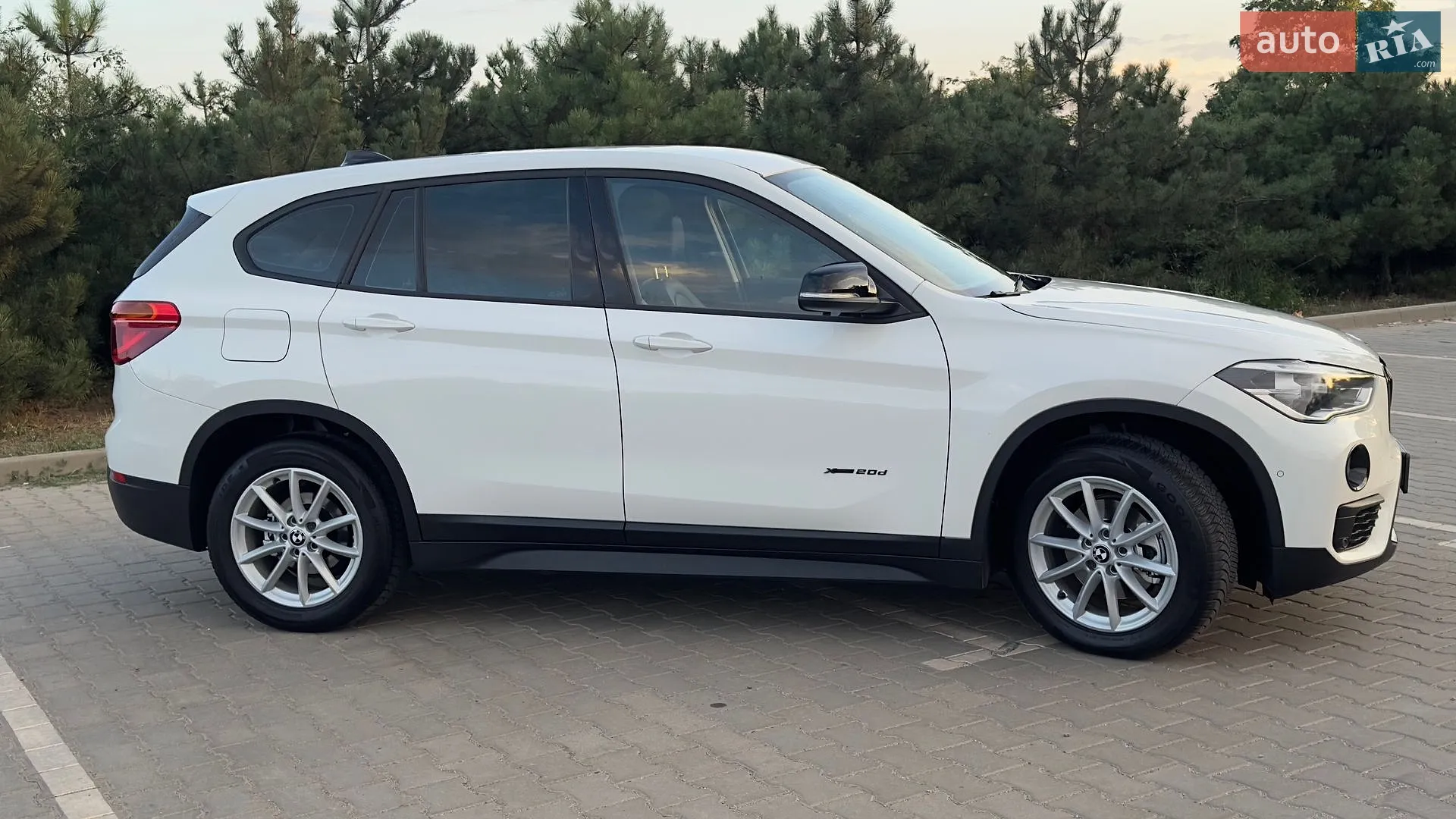 2016 BMW X1 - мініатюра 28