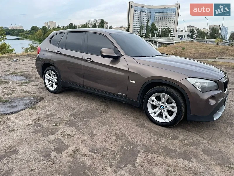 BMW X1 2011