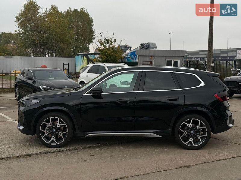 Позашляховик / Кросовер BMW X1 2024 в Києві