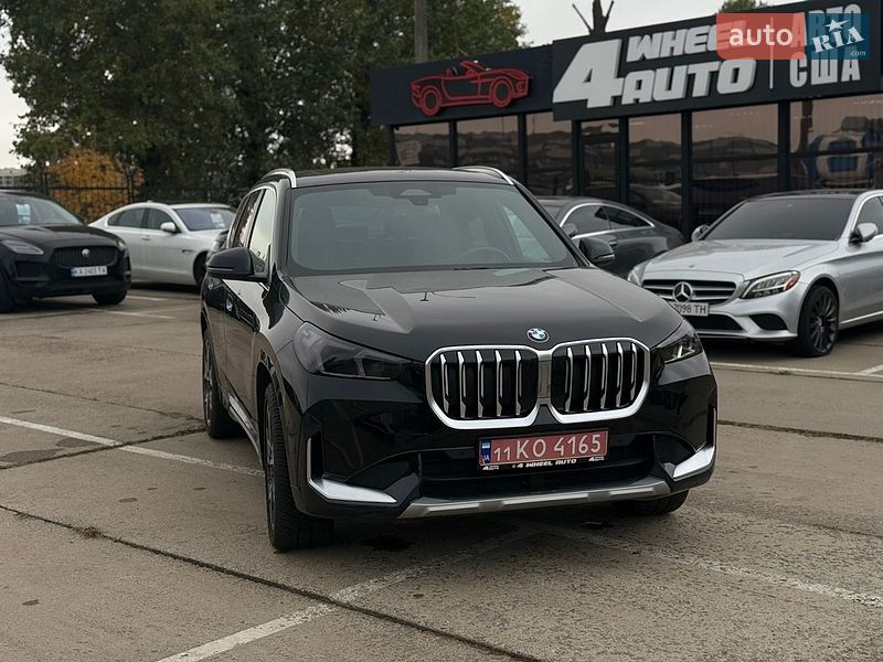 Позашляховик / Кросовер BMW X1 2024 в Києві