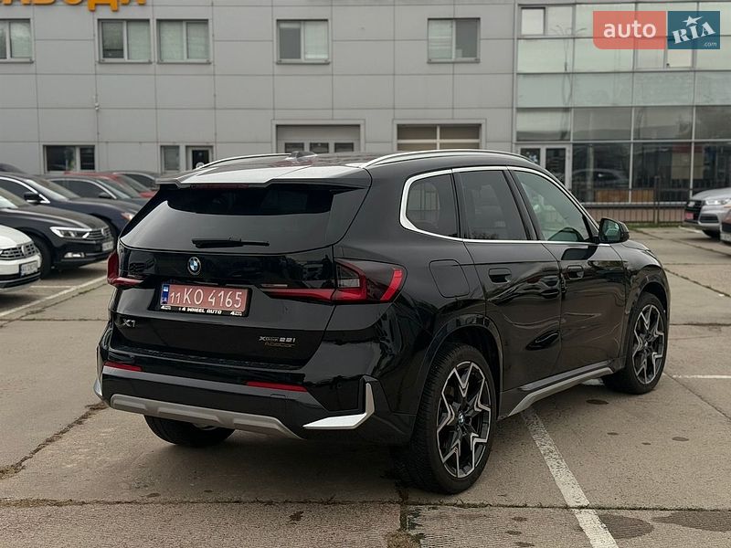 Внедорожник / Кроссовер BMW X1 2024 в Киеве