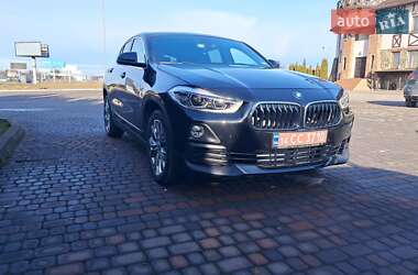 Внедорожник / Кроссовер BMW X2 2018 в 