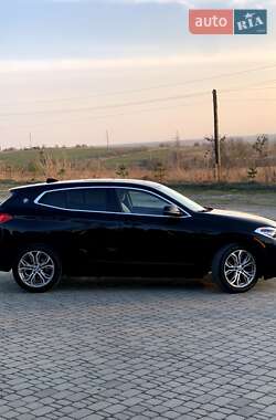Внедорожник / Кроссовер BMW X2 2019 в 