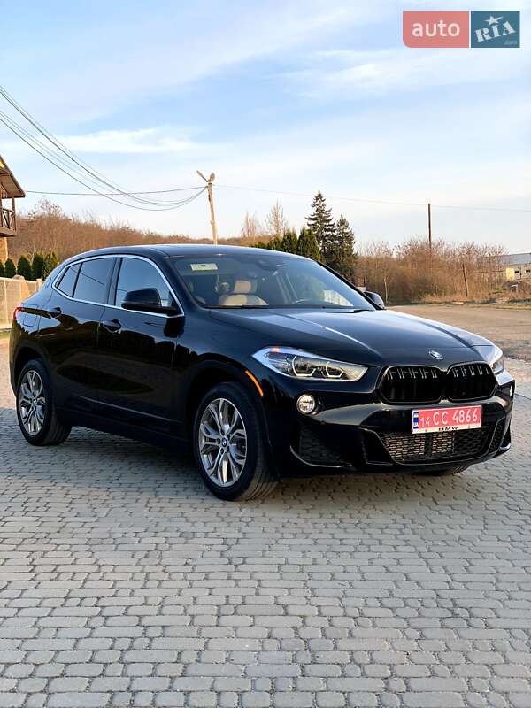 Внедорожник / Кроссовер BMW X2 2019 в 