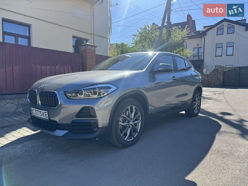 Внедорожник / Кроссовер BMW X2 2022 в 