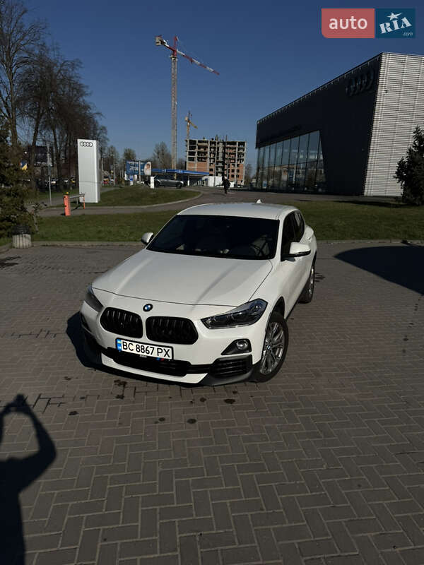 Внедорожник / Кроссовер BMW X2 2018 в Львове