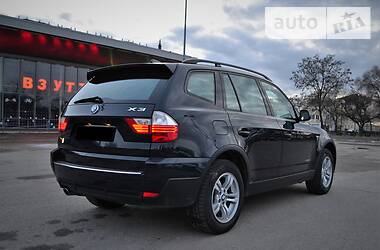 Позашляховик / Кросовер BMW X3 2009 в 