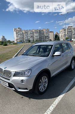 BMW X3 2011