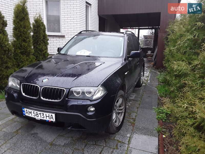 Внедорожник / Кроссовер BMW X3 2008 в 