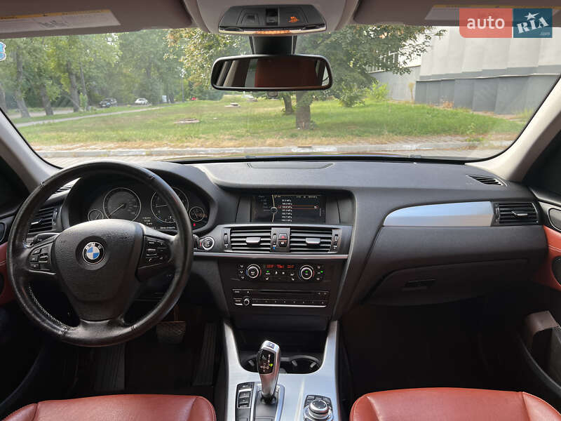 Внедорожник / Кроссовер BMW X3 2013 в Запорожье