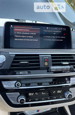 Внедорожник / Кроссовер BMW X3 2021 в 