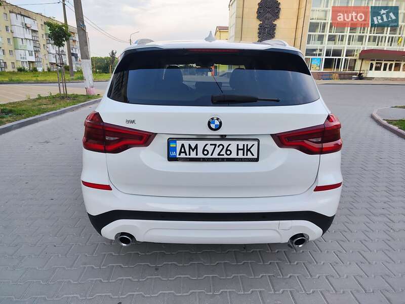 Внедорожник / Кроссовер BMW X3 2018 в Звягеле