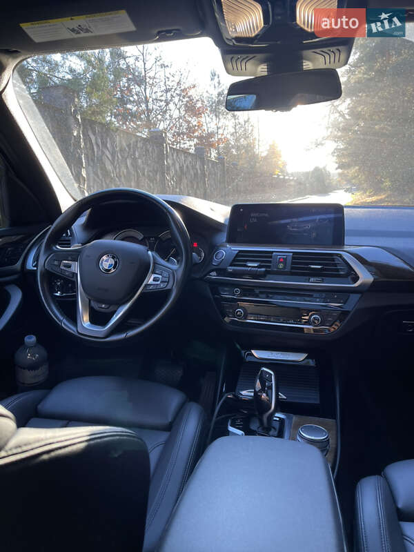 Внедорожник / Кроссовер BMW X3 2019 в Киеве