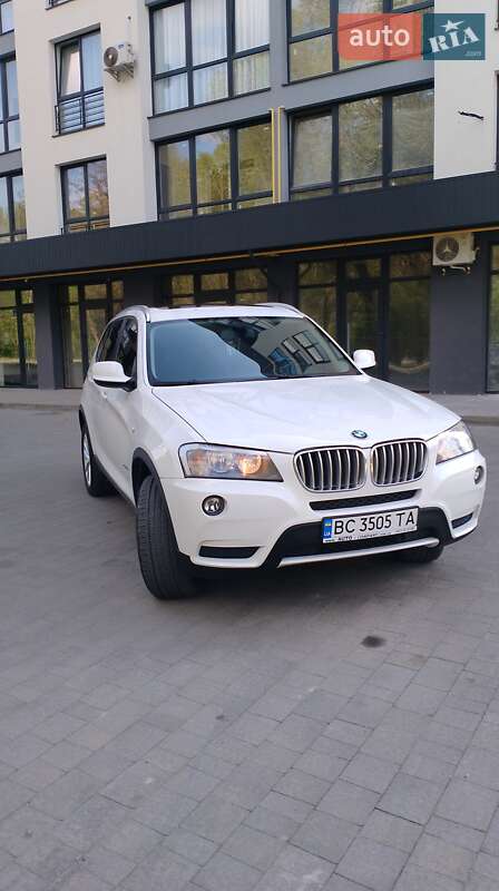 Внедорожник / Кроссовер BMW X3 2012 в Новояворовске
