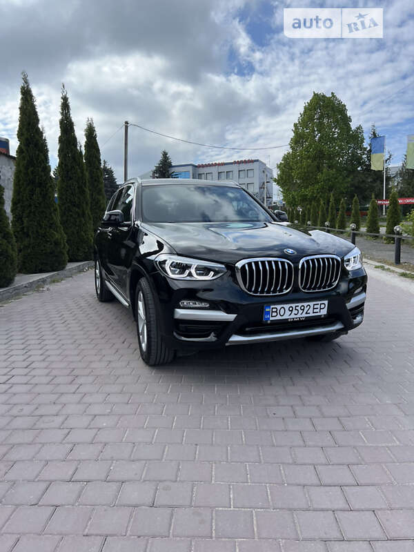 Внедорожник / Кроссовер BMW X3 2019 в Тернополе