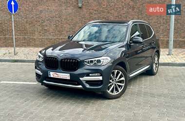 Внедорожник / Кроссовер BMW X3 2018 в 
