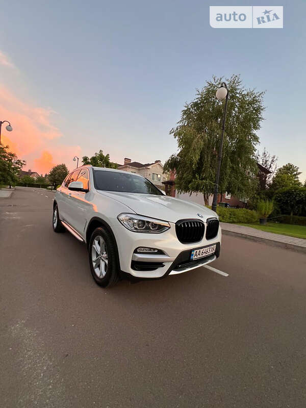 Внедорожник / Кроссовер BMW X3 2019 в Киеве