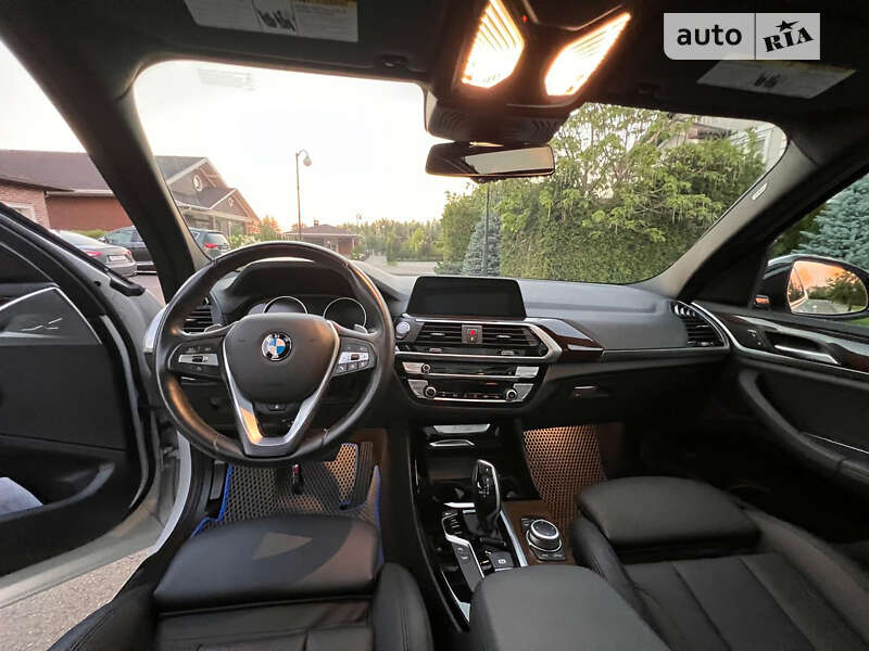 Внедорожник / Кроссовер BMW X3 2019 в Киеве