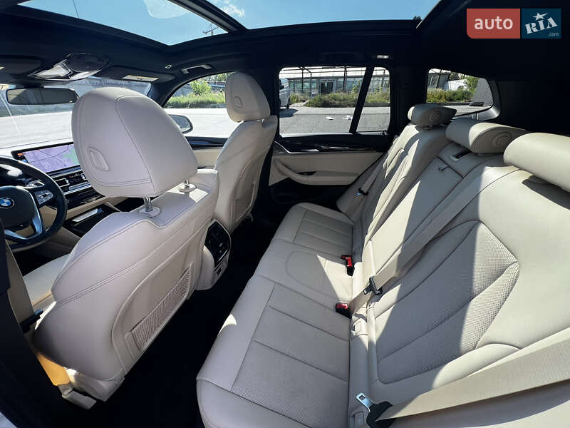 Внедорожник / Кроссовер BMW X3 2022 в Киеве