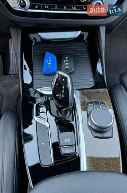 Внедорожник / Кроссовер BMW X3 2019 в 