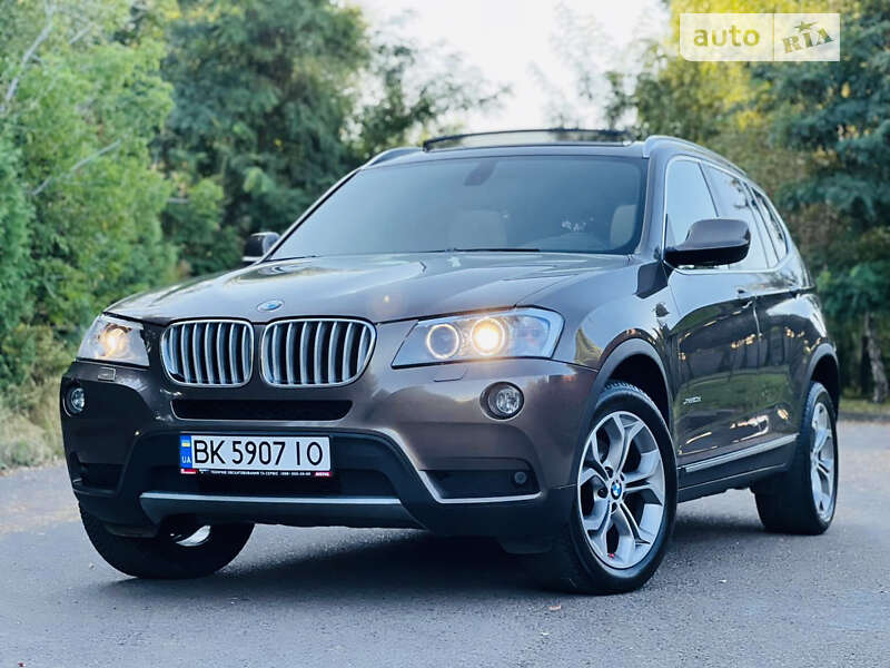 Внедорожник / Кроссовер BMW X3 2011 в Ровно