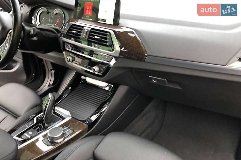 Внедорожник / Кроссовер BMW X3 2018 в Киеве