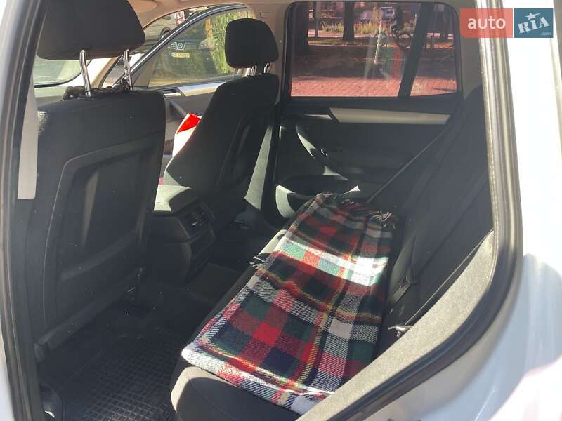 Внедорожник / Кроссовер BMW X3 2011 в Черновцах