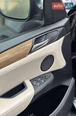 Внедорожник / Кроссовер BMW X3 2012 в 