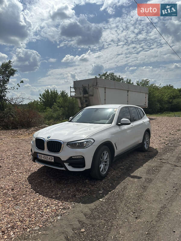 Внедорожник / Кроссовер BMW X3 2018 в Днепре