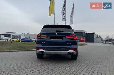 Позашляховик / Кросовер BMW X3 2021 в 