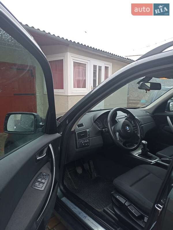 Внедорожник / Кроссовер BMW X3 2005 в Калуше