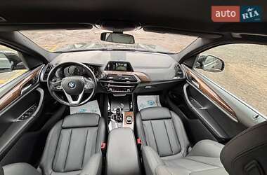 Внедорожник / Кроссовер BMW X3 2019 в 