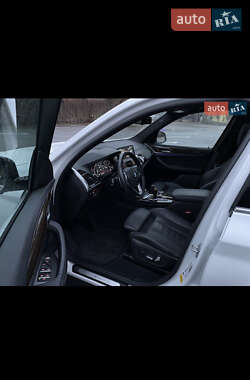 Позашляховик / Кросовер BMW X3 2018 в 