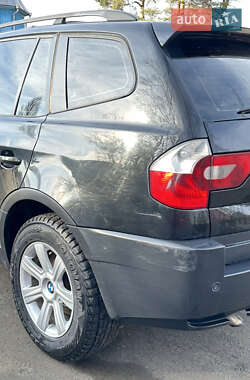 Позашляховик / Кросовер BMW X3 2004 в 