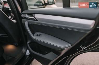 Внедорожник / Кроссовер BMW X3 2015 в 