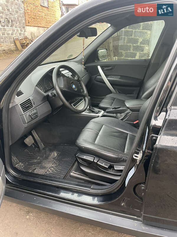 Внедорожник / Кроссовер BMW X3 2004 в Перемышлянах