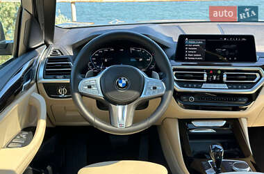 Позашляховик / Кросовер BMW X3 2022 в 