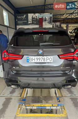 Позашляховик / Кросовер BMW X3 2022 в 