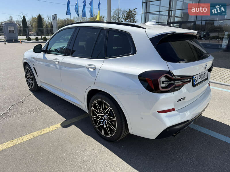 Внедорожник / Кроссовер BMW X3 2020 в Киеве