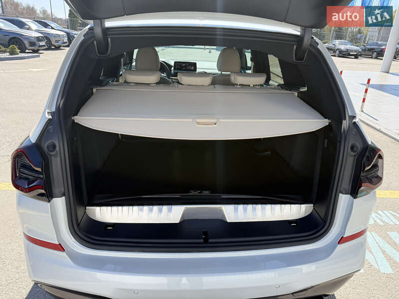 Внедорожник / Кроссовер BMW X3 2020 в Киеве