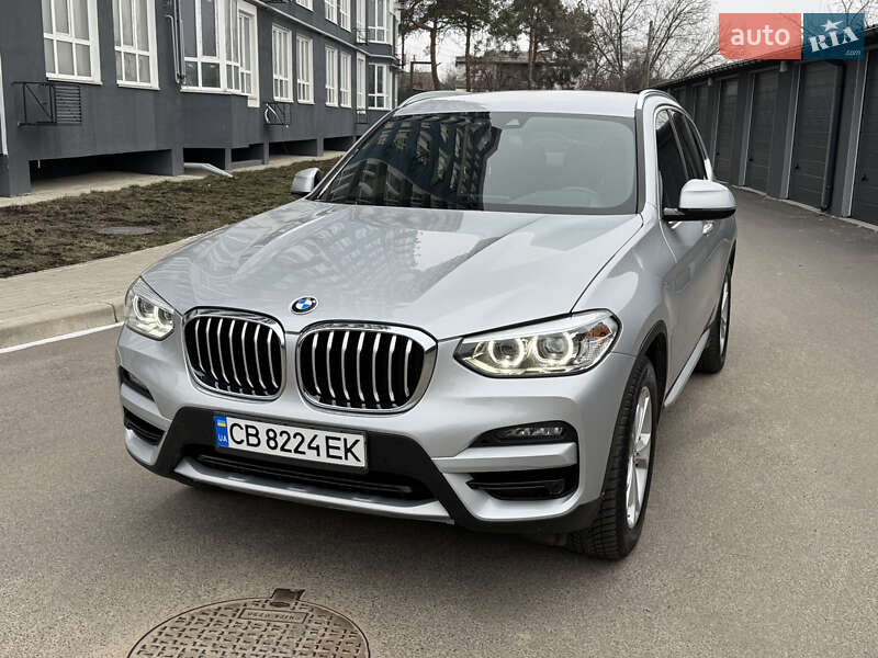Внедорожник / Кроссовер BMW X3 2021 в 