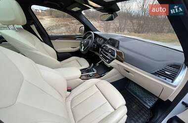 Позашляховик / Кросовер BMW X3 2018 в 
