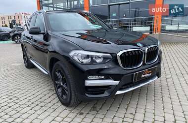 Позашляховик / Кросовер BMW X3 2018 в 