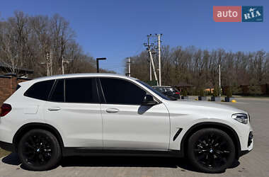 Внедорожник / Кроссовер BMW X3 2018 в 