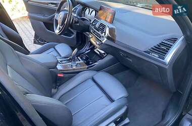 Внедорожник / Кроссовер BMW X3 2018 в 