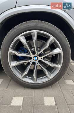 Внедорожник / Кроссовер BMW X3 2018 в 