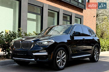 Внедорожник / Кроссовер BMW X3 2018 в 